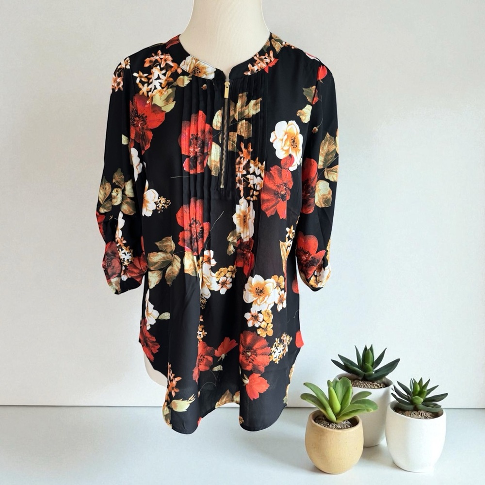 Avenue Woman’s Floral Blouse